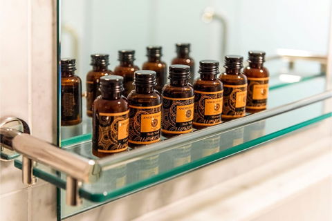 Modern Room With Rooftop Terrace Located Centrally - Accommodation Cooktown 5