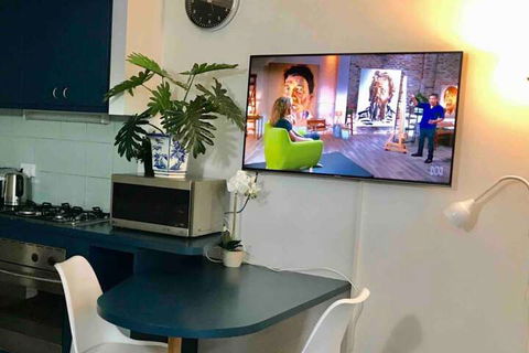 Beautiful Studio In Great Leafy Location - Accommodation Cooktown 1