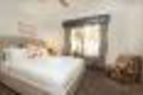 Glenelg Hidden Oasis Large Theatre Room FOXTEL Free Wifi Games Ground Floor Home - Accommodation Cooktown 3