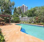 Eastbourne U6 80 Esplanade. Golden Beach - Accommodation Cooktown