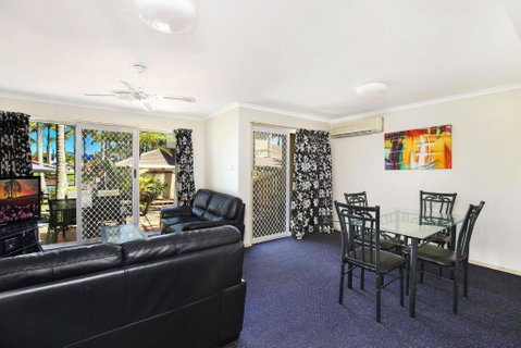 Resort Style The Oasis Resort Villa 7 2 Landsborough Pde - Accommodation Cooktown 1