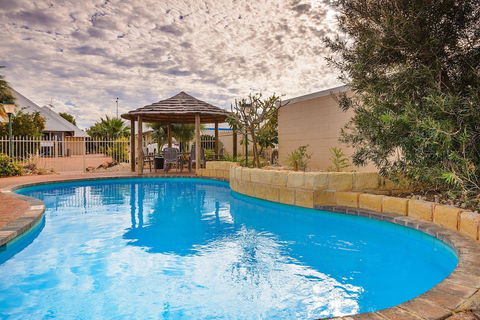 Osprey Holiday Village Unit 103 / 1 Bedroom - Accommodation Cooktown 2