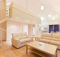 Osprey Holiday Village Unit 105 Tranquil 3 Bedroom Holiday Villa with a Pool in the Complex - Accommodation Cooktown