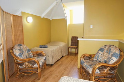 Osprey Holiday Village Unit 101 / 2 Bedroom - Accommodation Cooktown 1