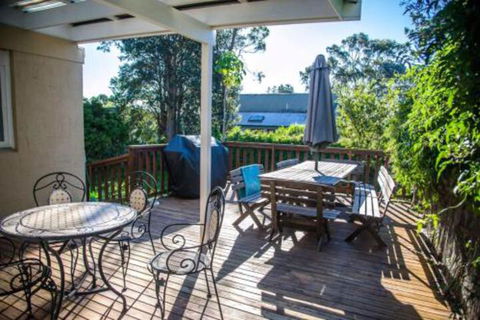 Families Escape To The Coast - Accommodation Cooktown 0