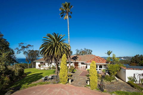 Char-ree-leera Luxury Retreat - Accommodation Cooktown 1