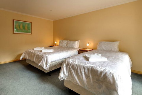 Wavecrest - Accommodation Cooktown 6