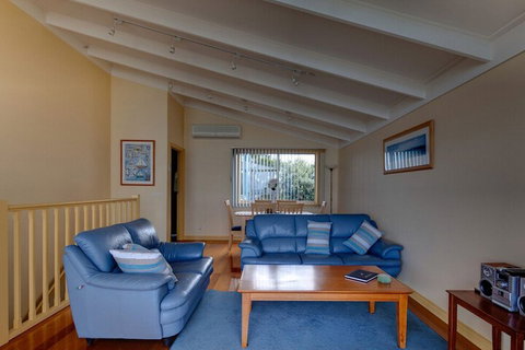 Wavecrest - Accommodation Cooktown 3