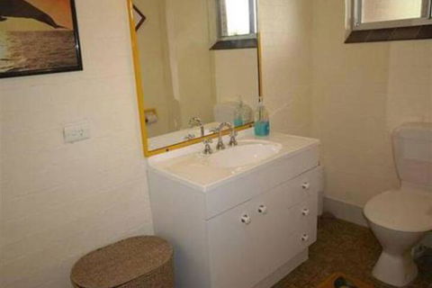 ANCHORAGE 1 - Accommodation Cooktown 2