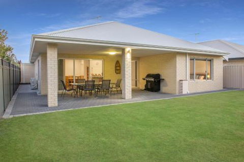 Fairway Isle - Accommodation Cooktown 2