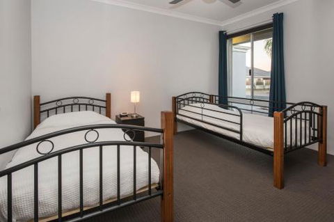 Fairway Isle - Accommodation Cooktown 5