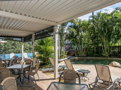 Absolute Beachfront With Million Dollar Views - Accommodation Cooktown 2