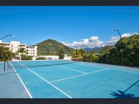 Absolute Beachfront With Million Dollar Views - Accommodation Cooktown 5