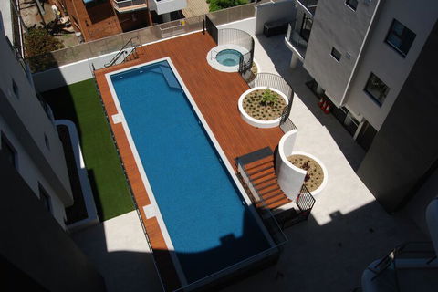 Cosmopolitan Exclusive Rental Apartments - Accommodation Cooktown 3