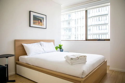 Cozy 3 Bedroom Apartment In The Heart Of Melbourne CBD - Accommodation Cooktown 4