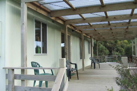 Bushland Retreat - Accommodation Cooktown 3