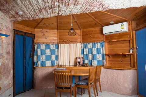 Alis Underground - Accommodation Cooktown 4