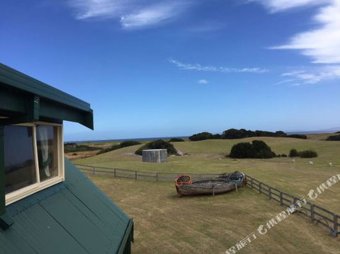 Donington - Accommodation Cooktown 0