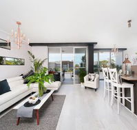 Scandie Haven at Fingal Bay - Accommodation Cooktown