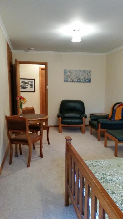 Beezneez B & B - Accommodation Cooktown 3