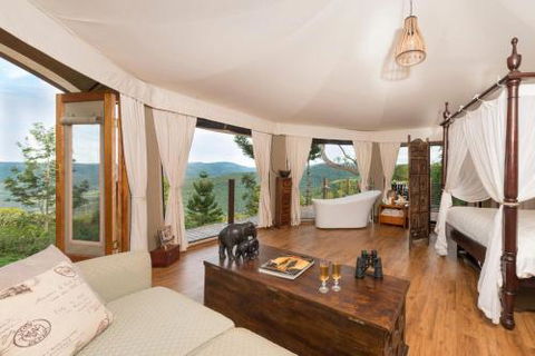 Clouds Safari - Accommodation Cooktown 0