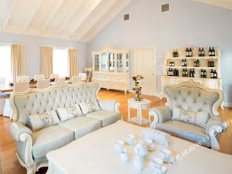 Maison Blue Pty Ltd Adelaide - Accommodation Cooktown 5
