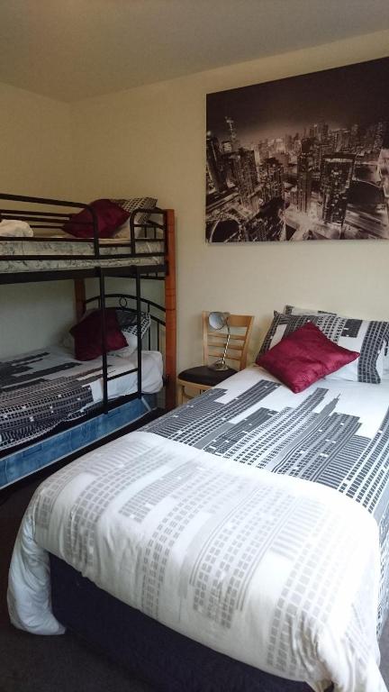 MURRAY GRANGE VILLA 4 - Accommodation Cooktown 5