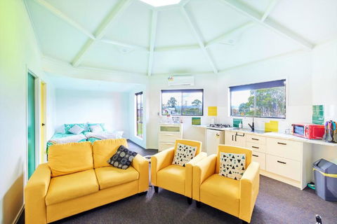 Zuny Yurt - Accommodation Cooktown 2