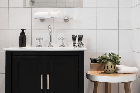 Courthouse Orchid Villa 6 - Accommodation Cooktown 5