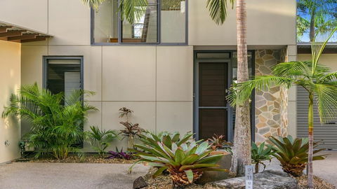 Your Luxury Escape - Kiah 11 Beach House - Accommodation Cooktown 2