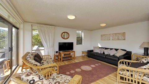 Right On The Sands At Little Beach & Walk To The Heart Of Nelson Bay - Accommodation Cooktown 5