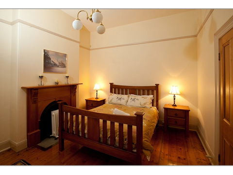 Fairholme Townhouse - Accommodation Cooktown 0