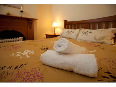 Fairholme Townhouse - Accommodation Cooktown 5