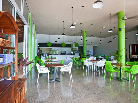 Coral Suite In Resort Complex - Accommodation Cooktown 3