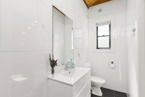 BLUE APPLE LODGE - Accommodation Cooktown 6