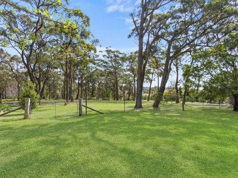 BLUE APPLE LODGE - Accommodation Cooktown 3