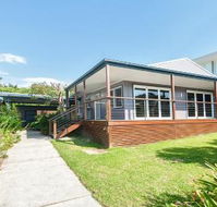 No. 1 Fingal Bay Beach House The Little Abode - Accommodation Cooktown