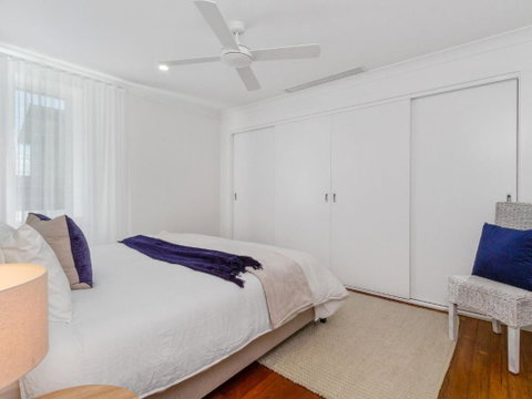 KINGY BEACH HOUSE At 162 - Accommodation Cooktown 4