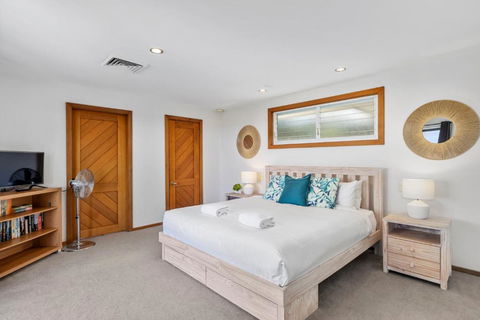 Zaffiro Beach House - Accommodation Cooktown 2