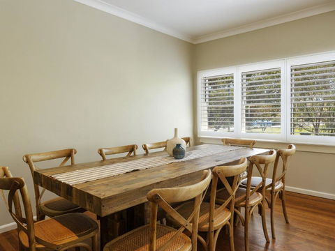 Pet Friendly Summer Cottage - Accommodation Cooktown 5