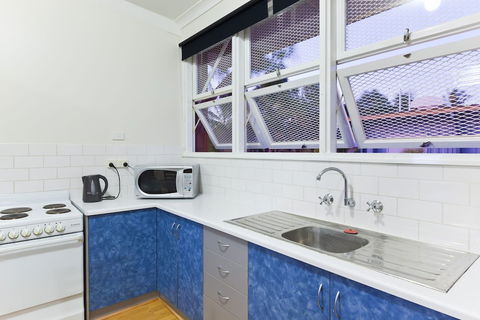 Exmouth Villas Unit 33 Renovated Holiday Villa A Short Walk From Town Centre - Accommodation Cooktown 6