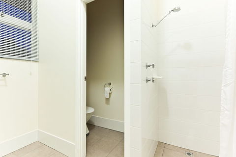 Exmouth Villas Unit 33 Renovated Holiday Villa A Short Walk From Town Centre - Accommodation Cooktown 3