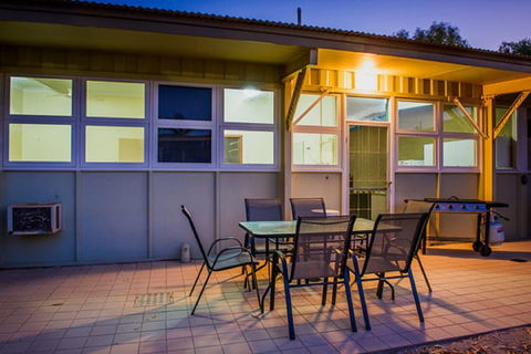 Exmouth Villas Unit 37 Beautifully Appointed Villa Close To Town Centre - Accommodation Cooktown 0