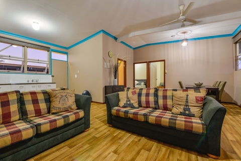 Exmouth Villas Unit 37 Beautifully Appointed Villa Close To Town Centre - Accommodation Cooktown 6