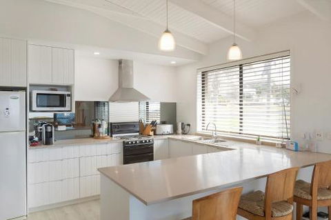 Kianga Parade Beach House - Accommodation Cooktown 2