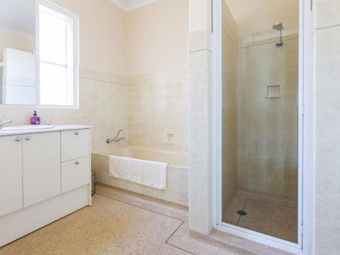 BEACH BELLE MORNINGTON - Accommodation Cooktown 2