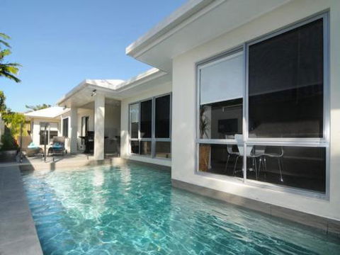 BEACH RETREAT At PALM COVE - Accommodation Cooktown 6