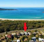 Sounds of Sunshine 1 Upstairs half of House - Accommodation Cooktown