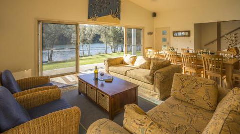 Atlantis On Lake Conjola Sandra St. 1 Lake Conjola - Accommodation Cooktown 3
