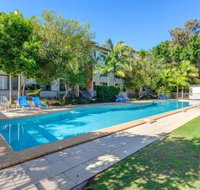 Baden 42 Rainbow Shores Ground floor unit air conditioned overlooking outdoor spa - Accommodation Cooktown